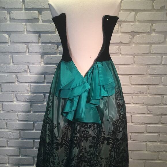 Scott McClintock Black velvet vintage green puffy formal holiday attire 4 - Picture 5 of 6